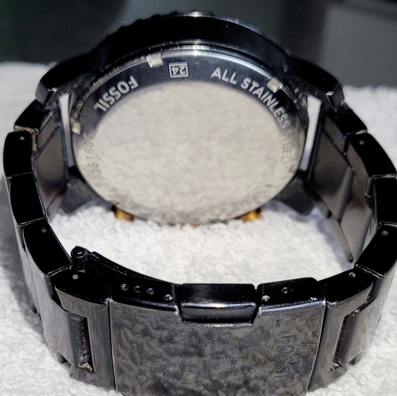 GENUINE FOSSIL WATCH (BIG FACE) - Picture 5 of 5